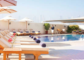Mövenpick Hotel & Apartments Bur Dubai 5