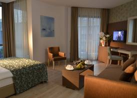 Port Side Resort Hotel 3