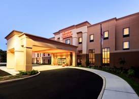 Hampton Inn & Suites Mahwah 5