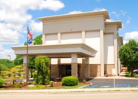 Hampton Inn Bloomington 4