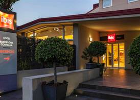 Ibis Cornella 2