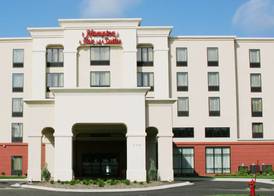 Hampton Inn & Suites Lino Lakes 2