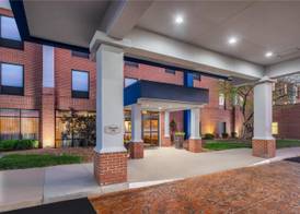 Hampton Inn Akron-South 4