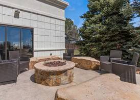 Hampton Inn & Suites Greeley 5