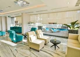 Golden Tulip Essential Tangerang 2