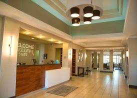 Hampton Inn & Suites Cathedral City 2