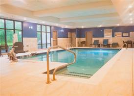 Hampton Inn Gonzales 5