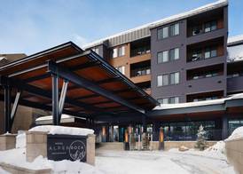 Hotel Alpenrock Breckenridge, Curio Collection by Hilton 2