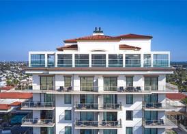 The Waterfront Beach Resort, a Hilton Hotel 4