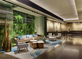 DoubleTree by Hilton Bangkok Ploenchit 5