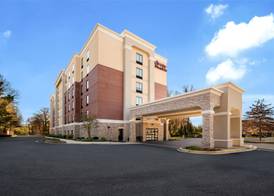 Hampton Inn & Suites Camp Springs/Andrews AFB 2