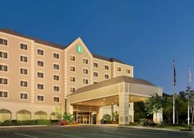 Embassy Suites by Hilton Dulles Airport 3