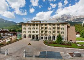 Grand Hotel Savoia Cortina d'Ampezzo, A Radisson Collection Hotel 2