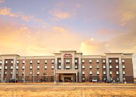 Hampton Inn and Suites Dundee 3