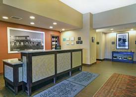 Hampton Inn Beloit 4