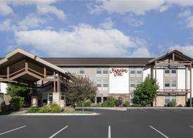 Hampton Inn Butte 4