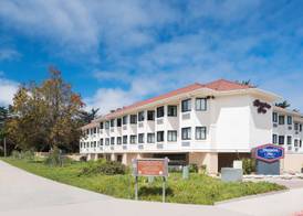 Hampton Inn Monterey 4