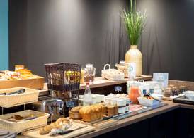 Kyriad Hotel Clermont Ferrand Centre 4