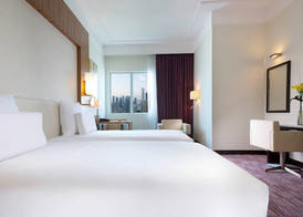 Pullman Dubai Jumeirah Lakes Towers 4