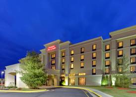 Hampton Inn & Suites Fredericksburg South 4