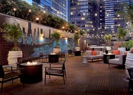 DoubleTree by Hilton Chicago-Magnificent Mile 5