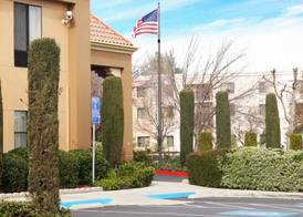Hampton Inn Livermore 3