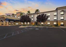 Hampton Inn & Suites Lancaster 4