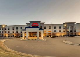 Hampton Inn & Suites St. Louis-Edwardsville 2