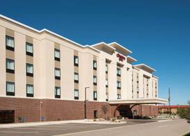 Hampton Inn Kalamazoo 2