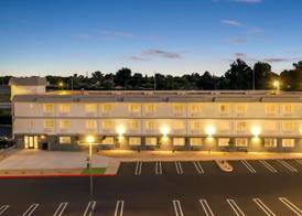 Spark by Hilton Modesto 2
