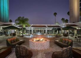 DoubleTree by Hilton at the Entrance to Universal Orlando 2