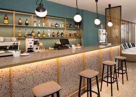 Occidental Vigo 4