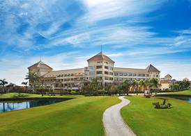 Hilton Pyramids Golf 2