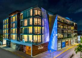 The Fives Downtown Hotel & Residences, Curio Collection by Hilton 3