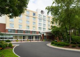 DoubleTree by Hilton Hotel Boston Bayside 5