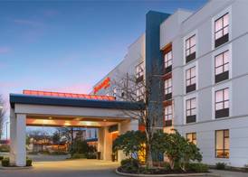 Hampton Inn & Suites by Hilton Langley-Surrey 4
