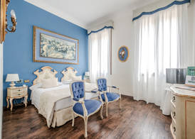 HOTIDAY Room Collection - Venezia Santa Lucia 2