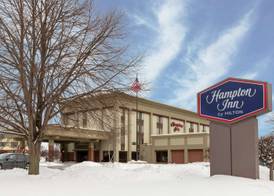 Hampton Inn Rockford 2