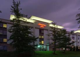 Hampton Inn Bloomington 2