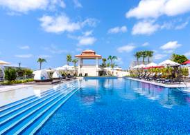 DoubleTree by Hilton Okinawa Chatan Resort 2
