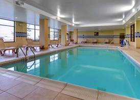 Hampton Inn & Suites Indianapolis-Airport 5