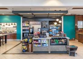 Hilton Garden Inn Naperville/Warrenville 5