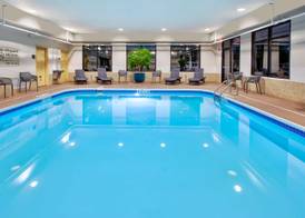 Hampton Inn Clarion 5