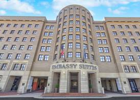 Embassy Suites by Hilton Alexandria Old Town 2