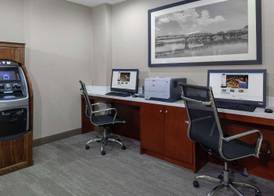 Hampton Inn Woodbridge 4