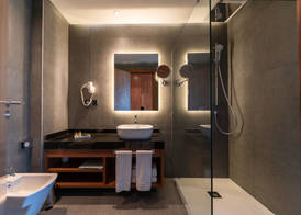 Longue vie Hotels 4