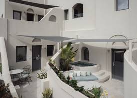 Hotiday Santorini Mesaria 4