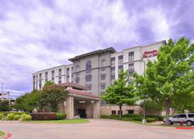 Hampton Inn & Suites Legacy Park-Frisco 2