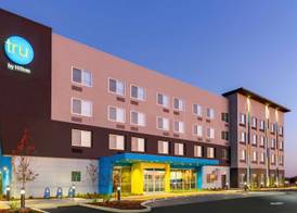Tru By Hilton Lodi 2
