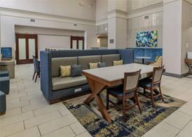 Hampton Inn & Suites Florence-Downtown 5